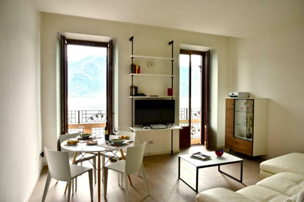 Stylish Lakefront House Lovere Ngoại thất bức ảnh